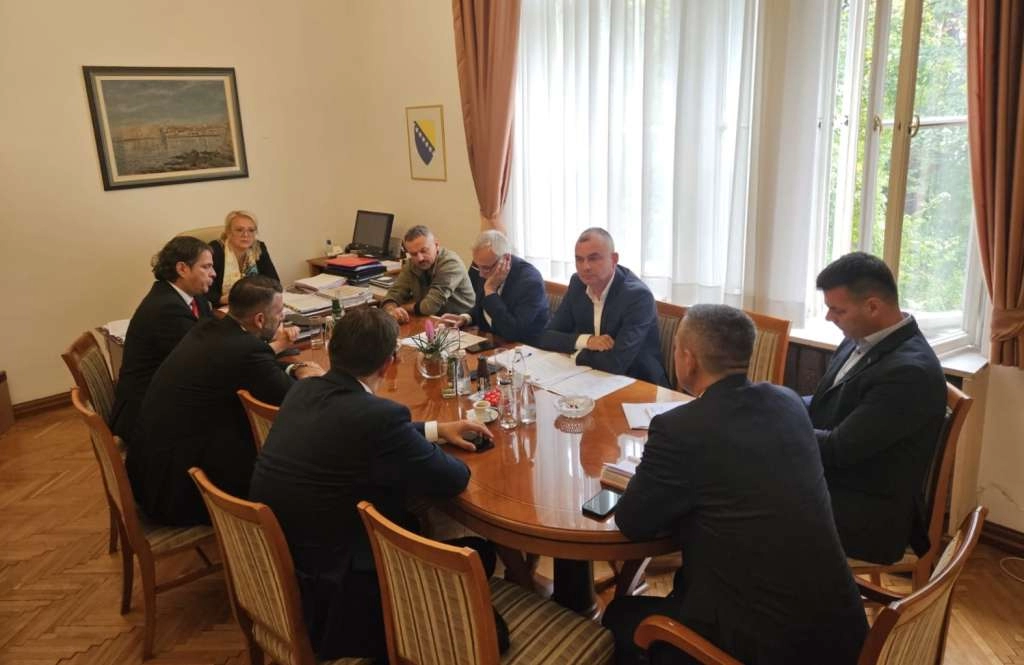 Bradara s načelnicima poplavljenih opština: Nema potrebe za doniranjem hrane, odjeće i vode